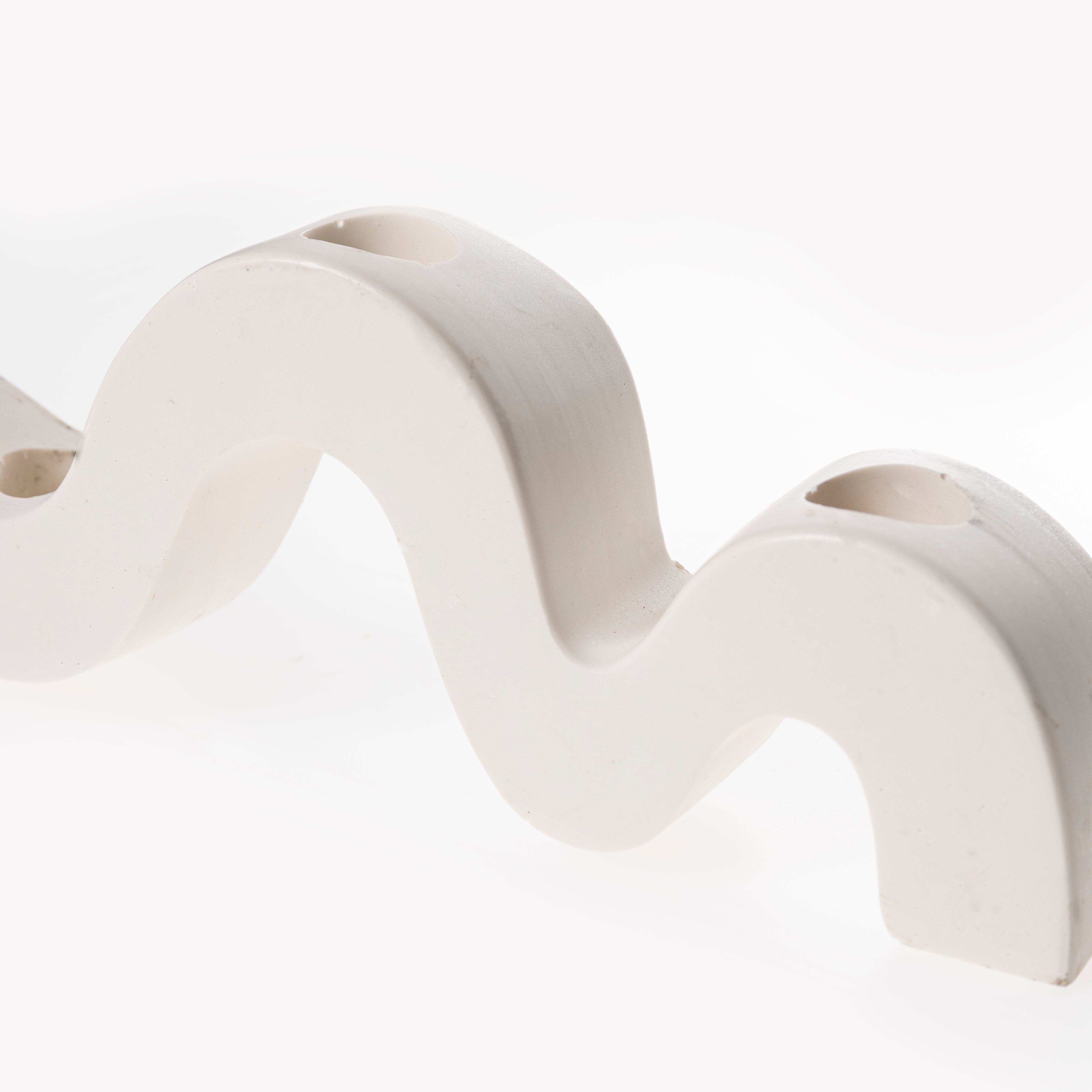 3 HOLE CANDLE HOLDER [CREME]