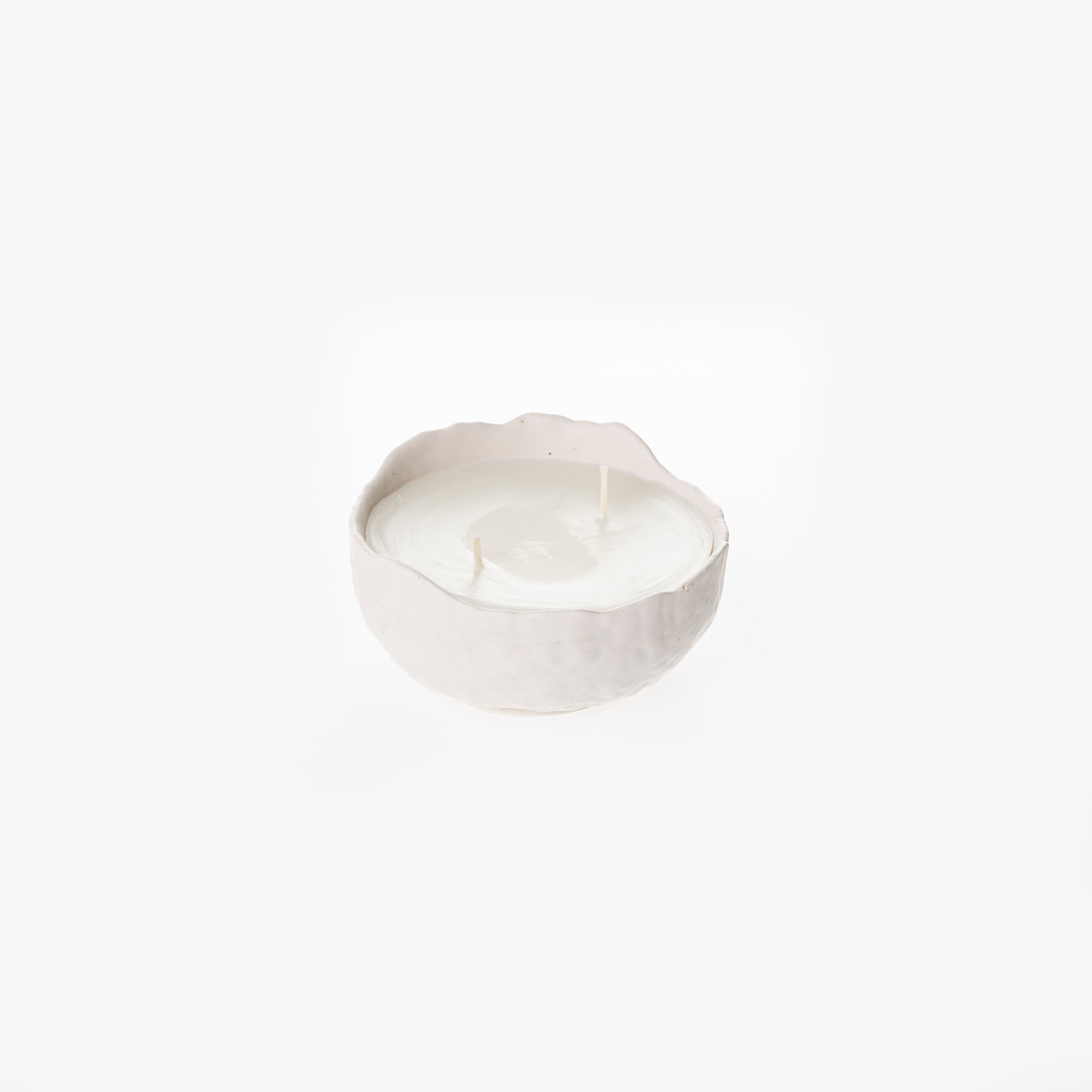 ASYMMETRICAL CANDLE [WHITE]