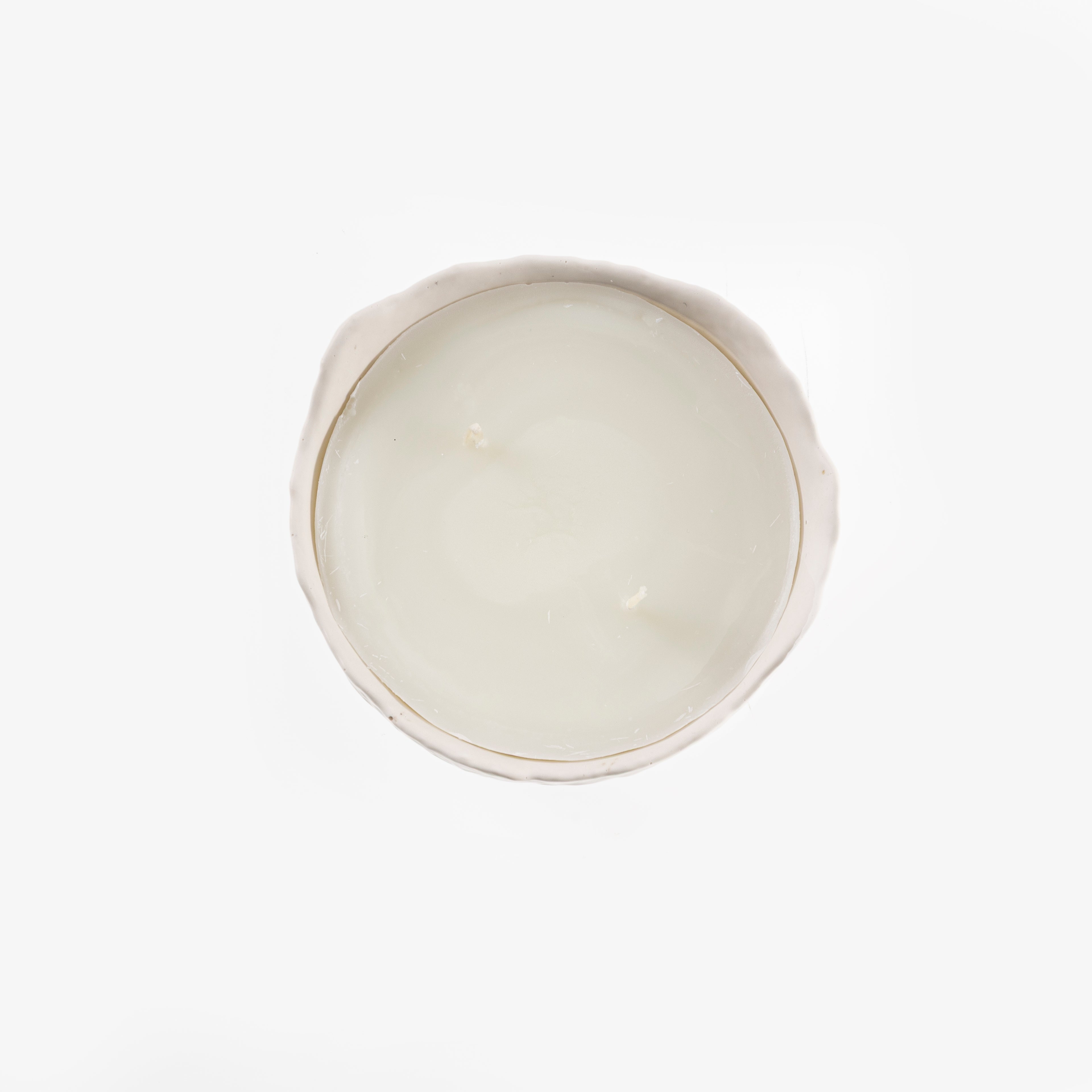 ASYMMETRICAL CANDLE [WHITE]