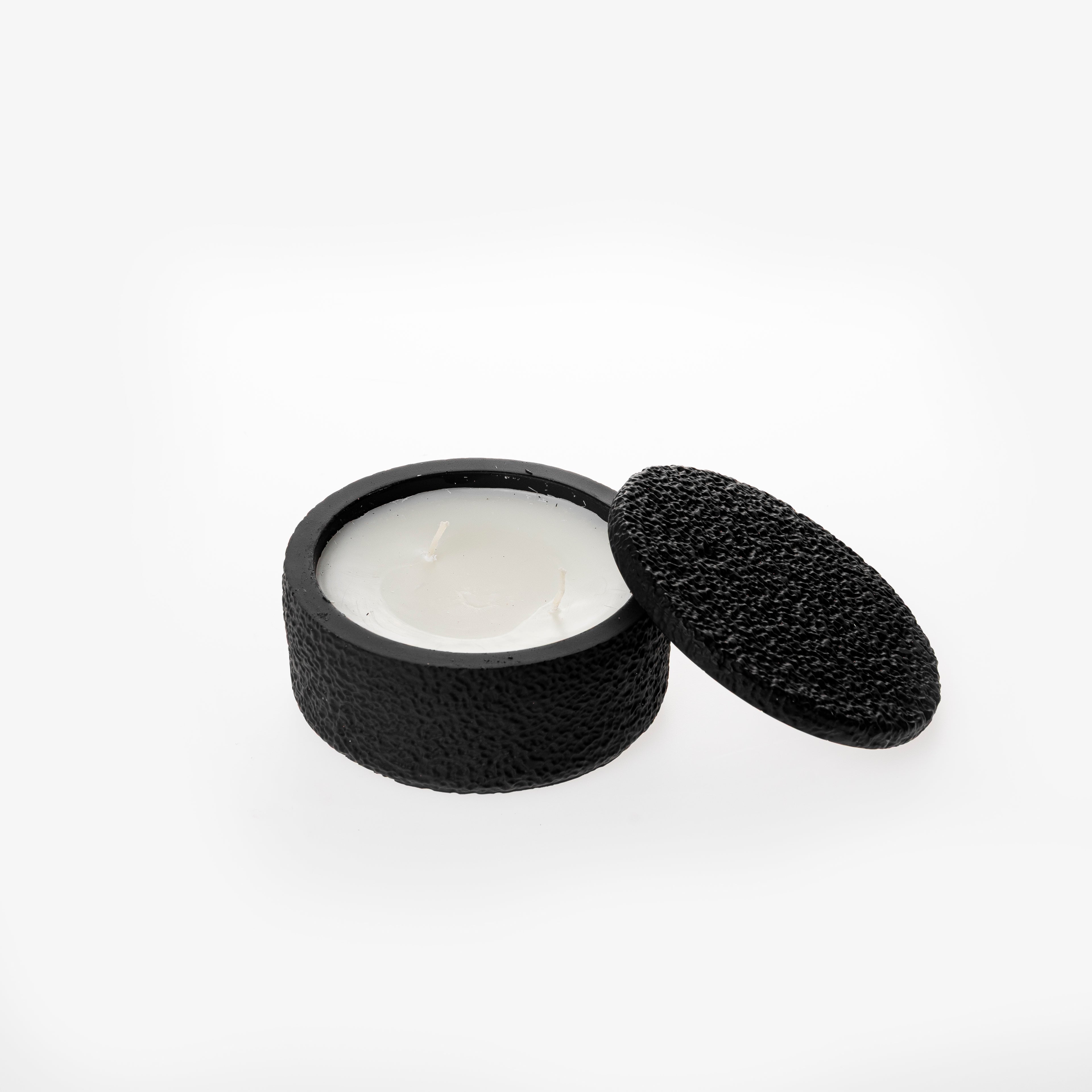 TEXTURED CANDLE [BLACK]