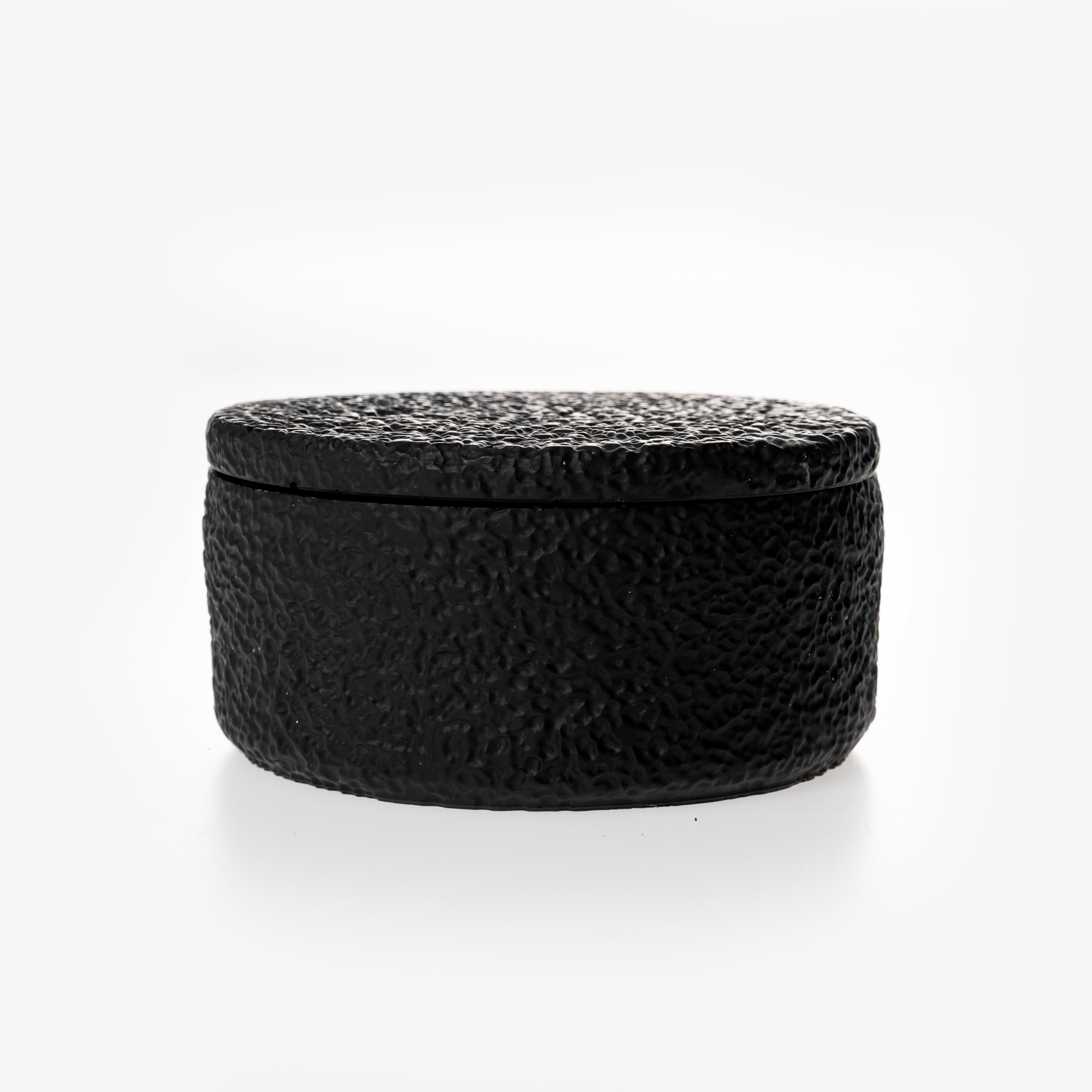 TEXTURED CANDLE [BLACK]