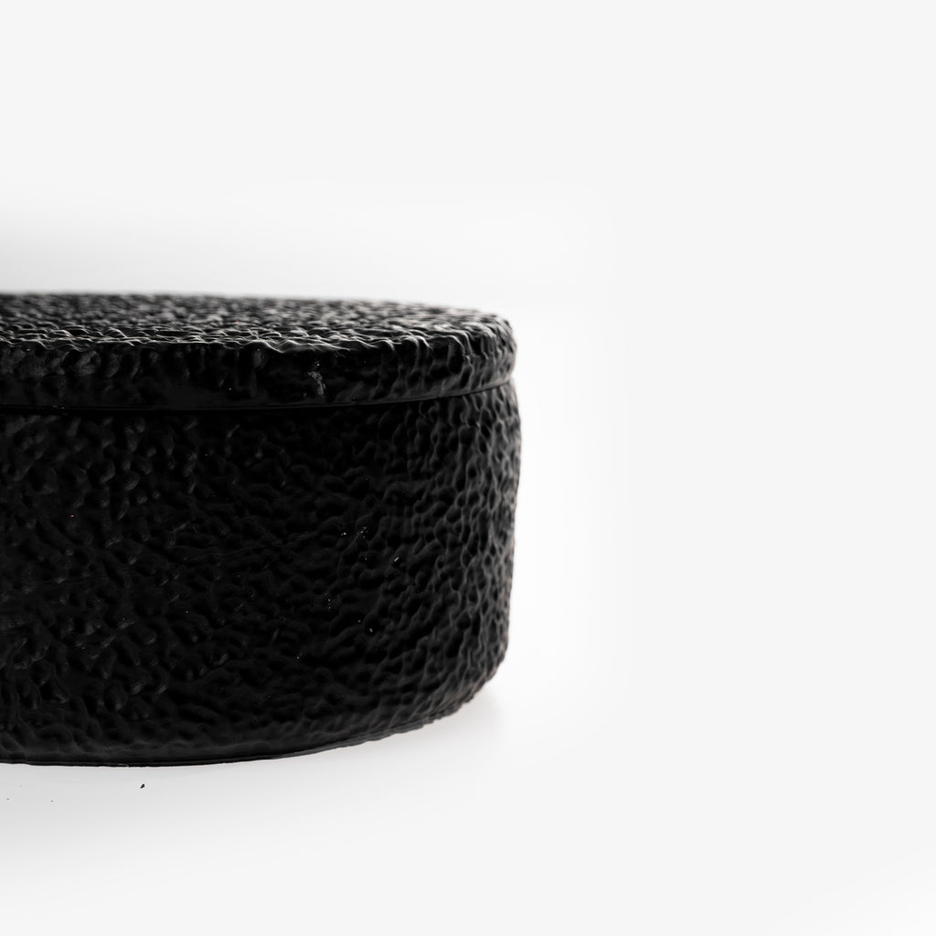 TEXTURED CANDLE [BLACK]
