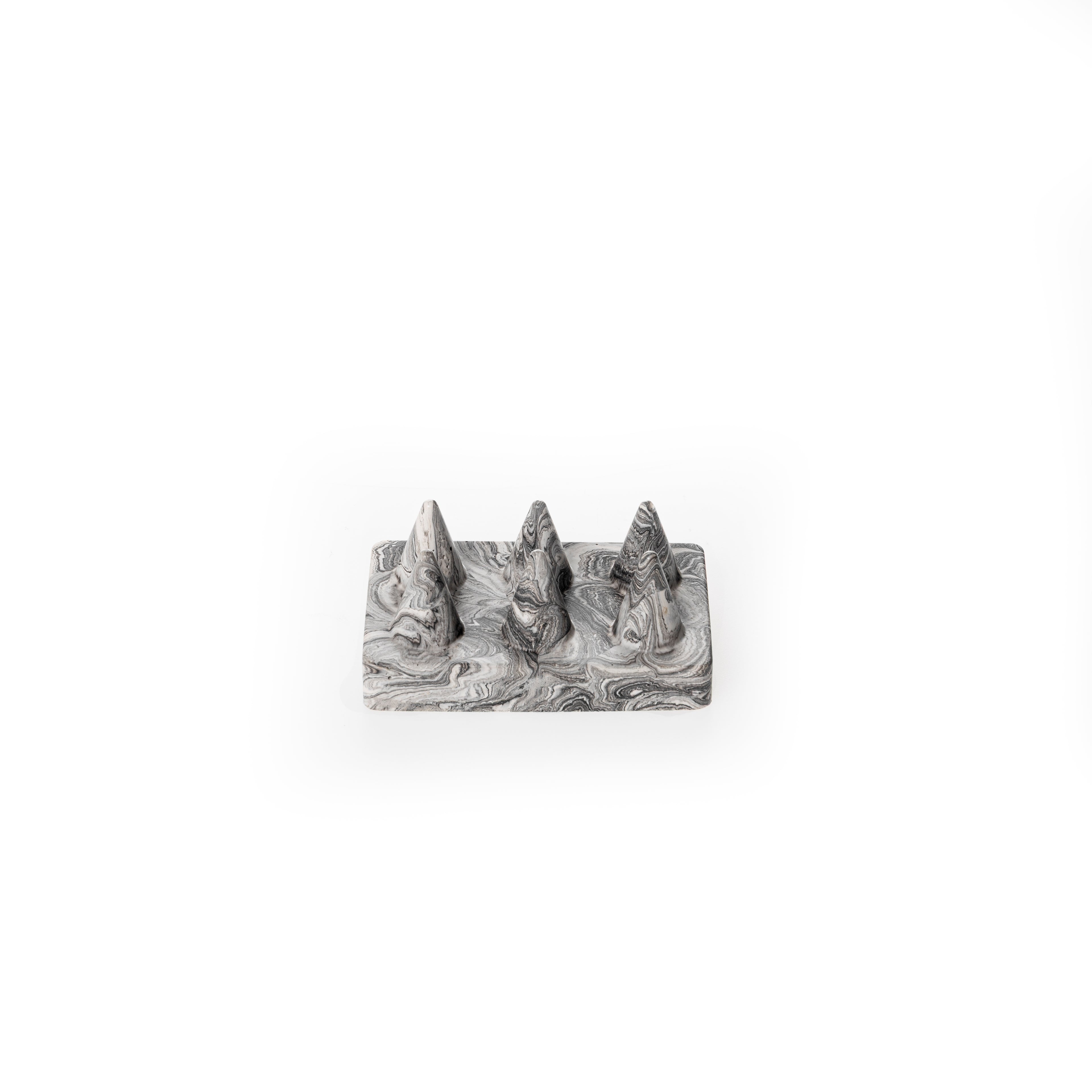 CONE RING HOLDER [BLACK MARBLE]